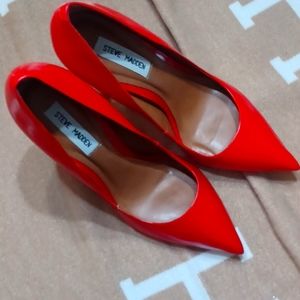 Steve Madden red stilettos sz 9 1/2